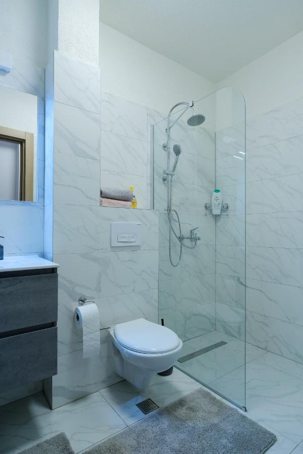 Sara Apartments Високо Экстерьер фото