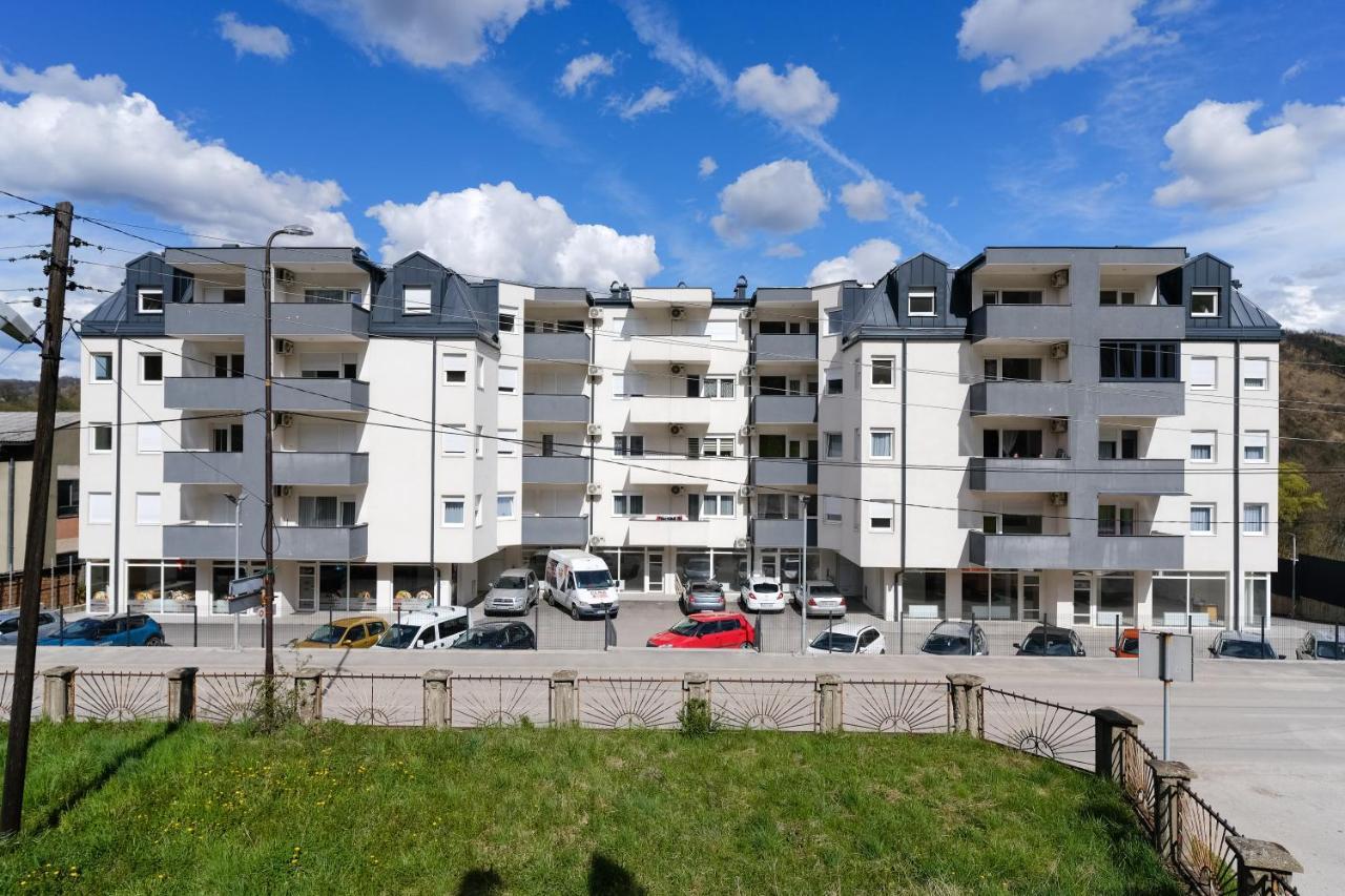 Sara Apartments Високо Экстерьер фото